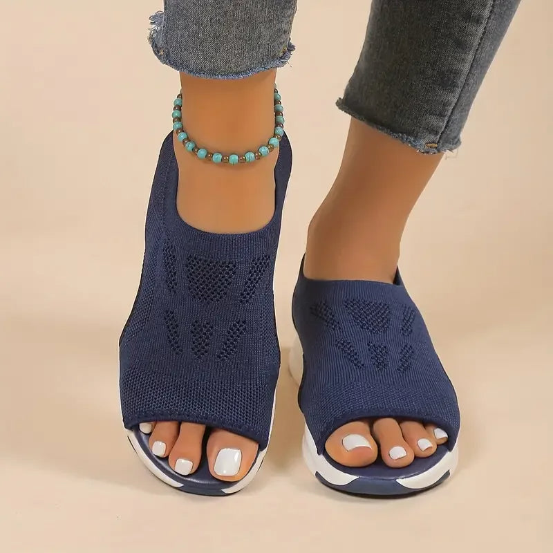 CurveLift Everyday Mesh Comfort Shoe
