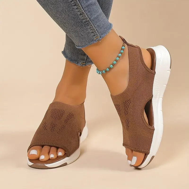 CurveLift Everyday Mesh Comfort Shoe